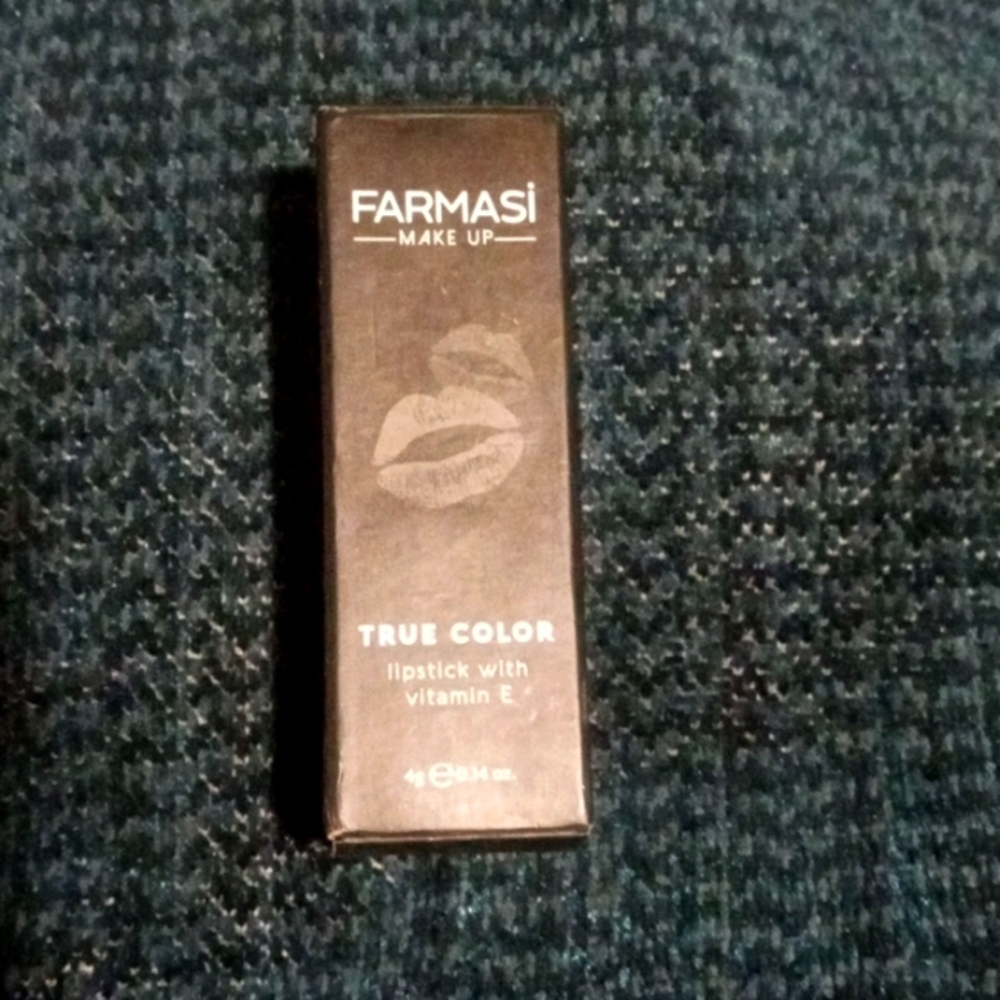Farmasi True Color Lipstick